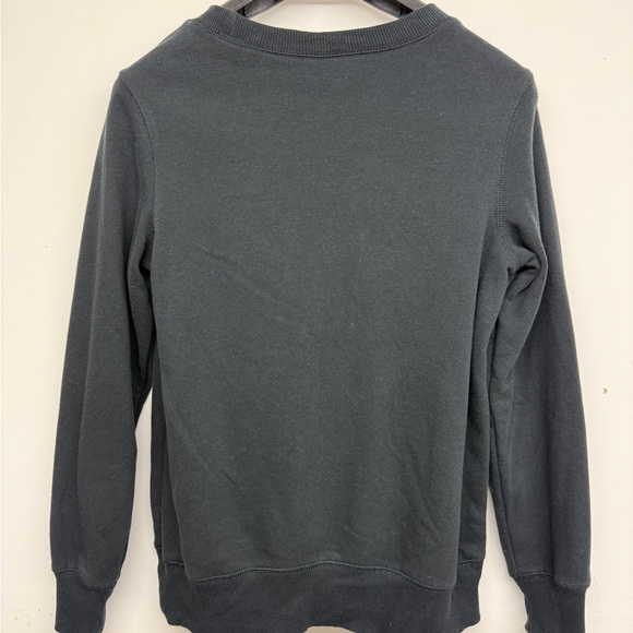 The North Face Women’s Heritage Patch Crewneck - Picture 7 of 7